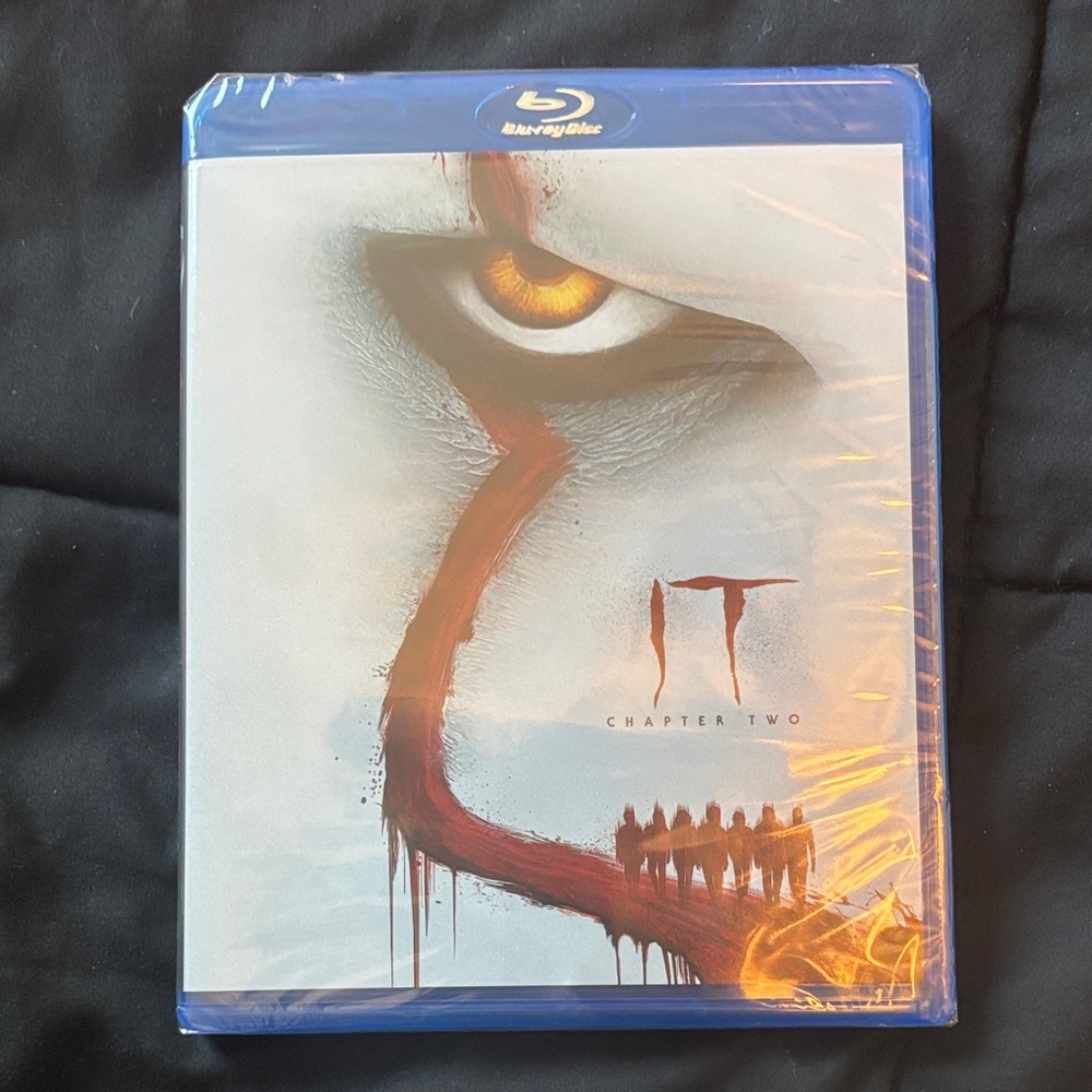 IT Chapter Two Blu-ray + DVD + Digital Code - Picture 3 of 4